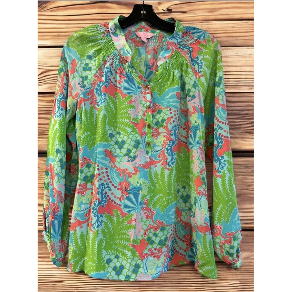 Lilly Pulitzer silk gecko  Elsa blouse Size‎ 4 Small Coral Green Pink Shirt Rare